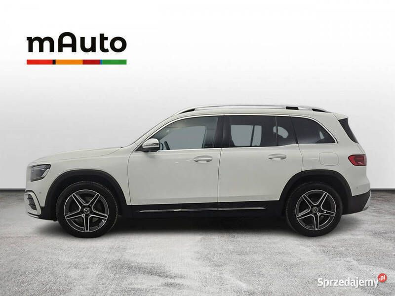 Biały Używany 2023 Mercedes GLB200 AMG line SUV | 194 900 zł (Uczciwa cena) - Obraz 1/4
