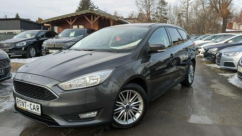 Używany Ford Focus 101 KM (74 kW) 2017 Szary Kombi