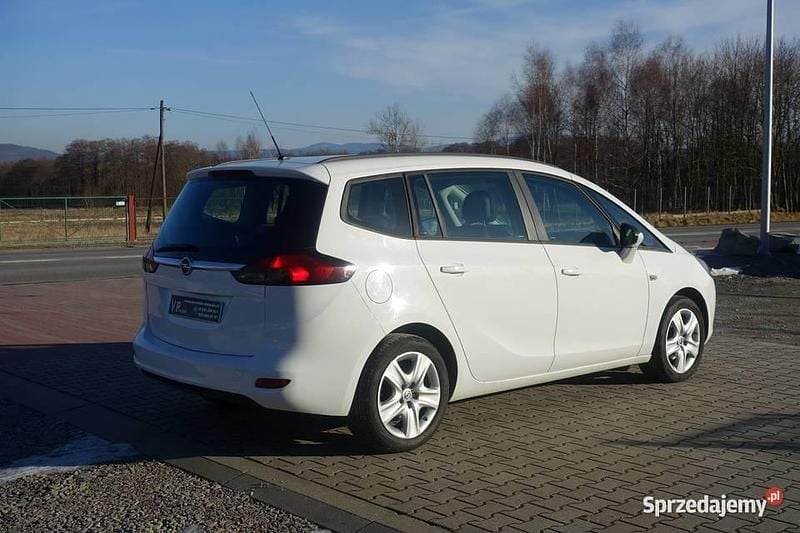 Używany Opel Zafira 120 KM (88 kW) 2014 Biały Minivan