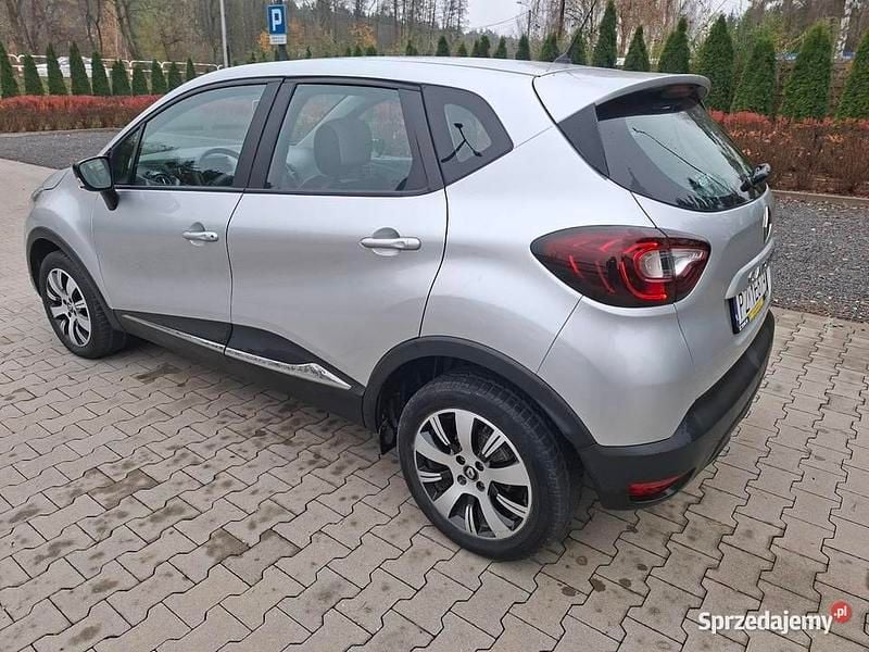 Używany Renault Captur 2018 Srebrny SUV