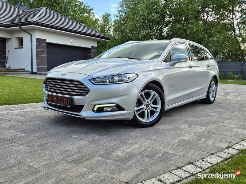 Srebrny Używany 2018 Ford Mondeo Titanium Kombi | 48 800 zł (Dobra cena) - Obraz 1/4