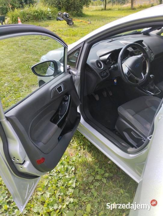 Srebrny Używany 2016 Ford Fiesta ST-Line X Hatchback | 28 900 zł (Uczciwa cena) - Obraz 1/4