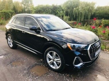 Czarny Używany 2022 Audi Q3 SUV | 149 000 zł - Obraz 1/4