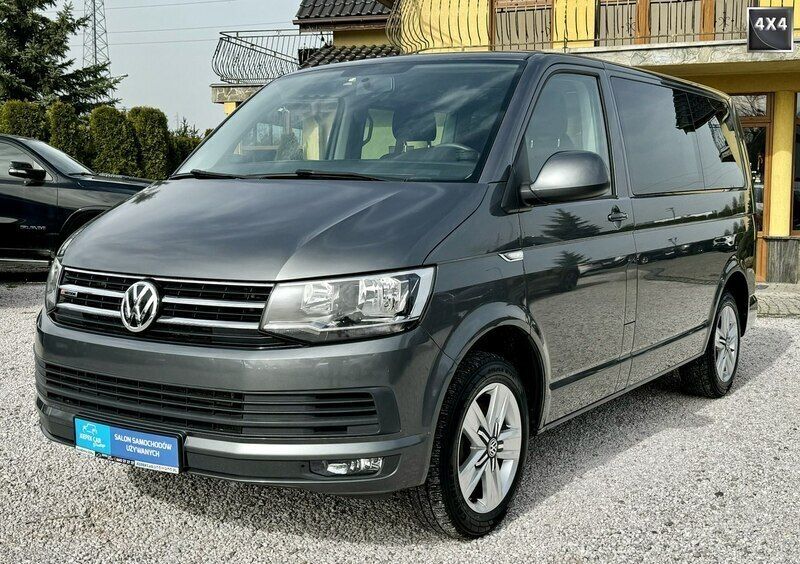Grafitowy (metalik, perła) Używany 2018 VW Caravelle Minivan | 109 900 zł (Uczciwa cena) - Obraz 1/4
