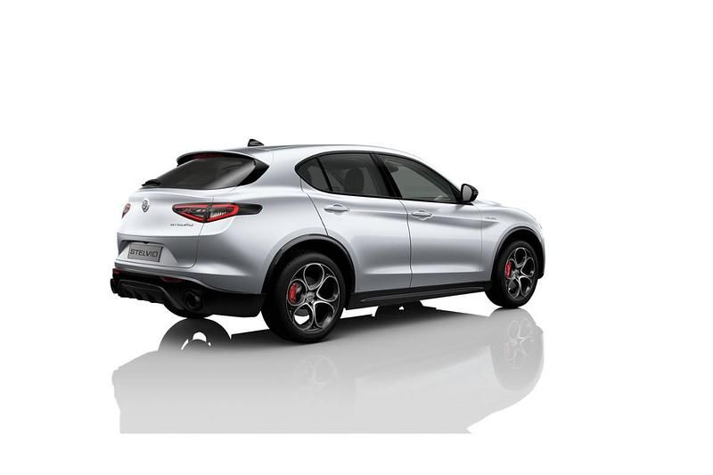 Nowe Alfa Romeo Stelvio Veloce 280 KM (205 kW) 2025 Lakier metalizowany biały  moonlight grey SUV