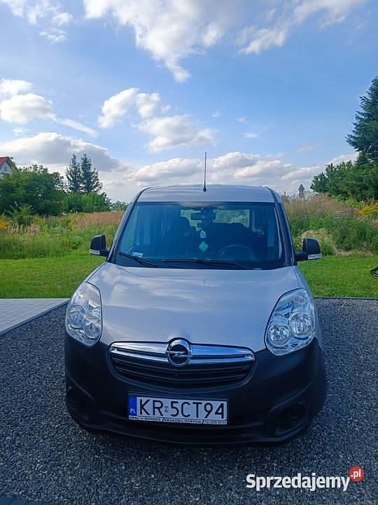 Używany 2017 Opel Combo Minivan | 25 000 zł (Uczciwa cena) - Obraz 1/2