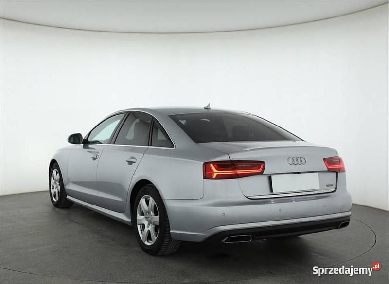 Używany Audi A6 218 KM (160 kW) 2016 Srebrny Sedan/Limuzyna