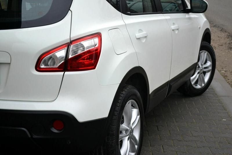 Używany Nissan Qashqai 2010 Czarny SUV