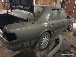 Mercedes E300