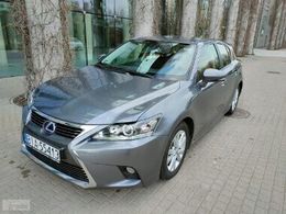 Lexus CT200h