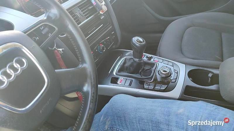 Używany Audi A4 2011 Czarny Kombi