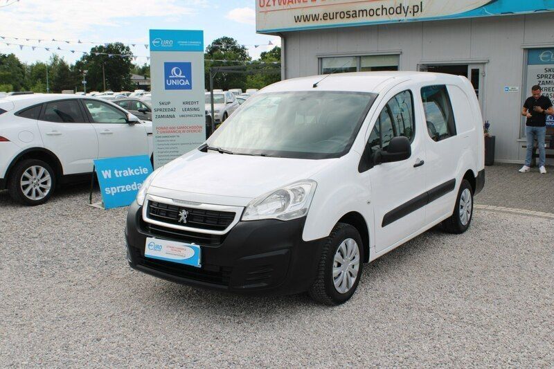 Używany Peugeot Partner 99 KM (72 kW) 2017 Biały Minivan