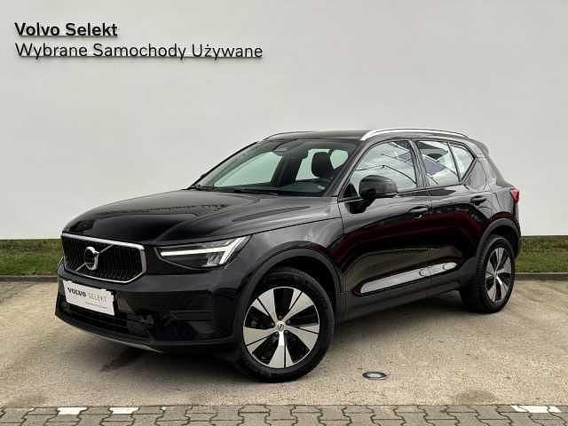 Czarny Używany 2024 Volvo XC40 SUV | 149 900 zł - Obraz 1/4