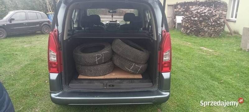 Używany Peugeot Partner Tepee 2011 Szary Minivan