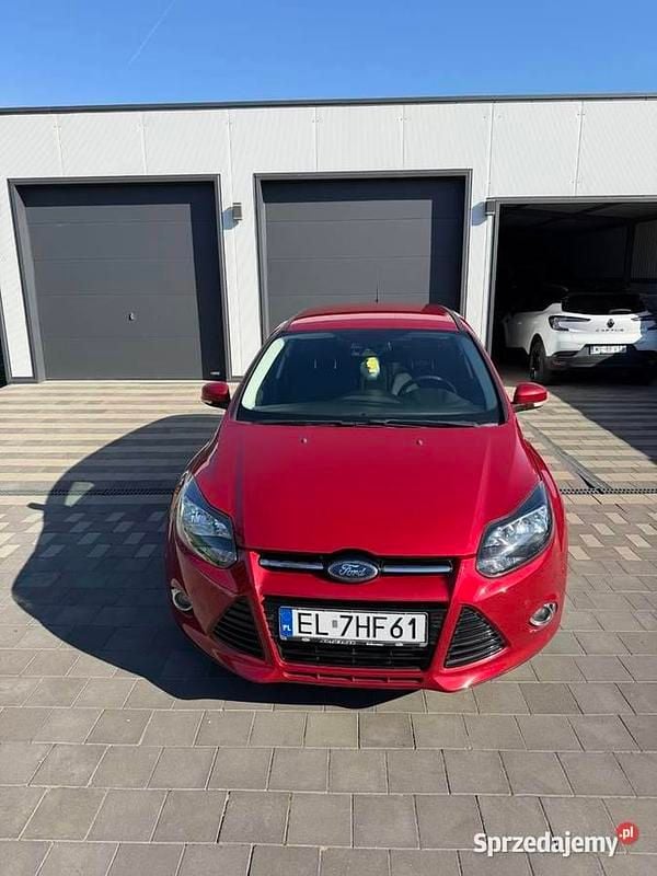 Używany Ford Focus 2011 Czerwony Kombi