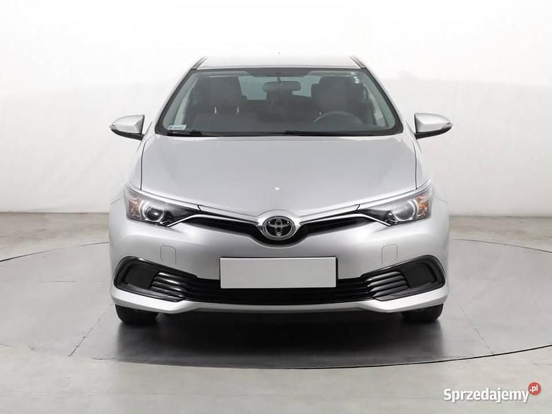 Srebrny Używany 2017 Toyota Auris Kombi | 46 999 zł (Uczciwa cena) - Obraz 1/4