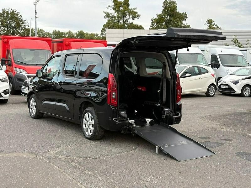 Czerwony Używany 2019 Opel Combo Life Kombi | 115 000 zł - Obraz 1/4