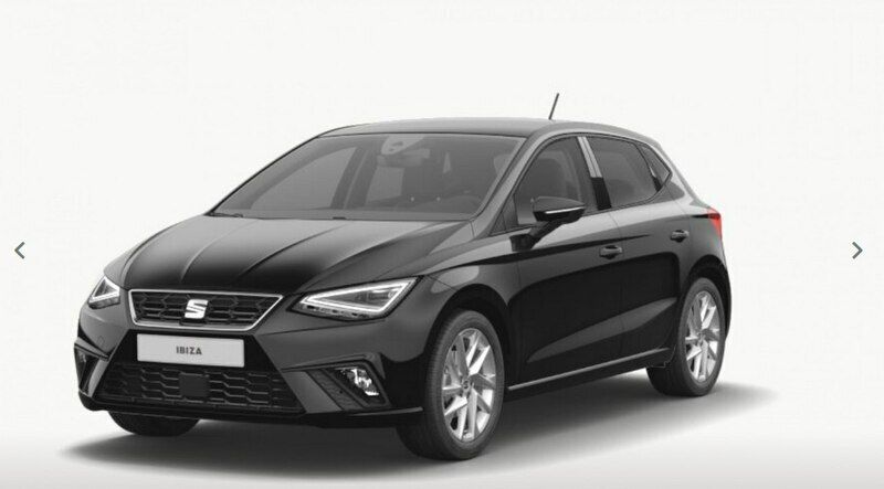 Czarny Używany 2023 Seat Ibiza FR Hatchback | 102 700 zł - Obraz 1/4