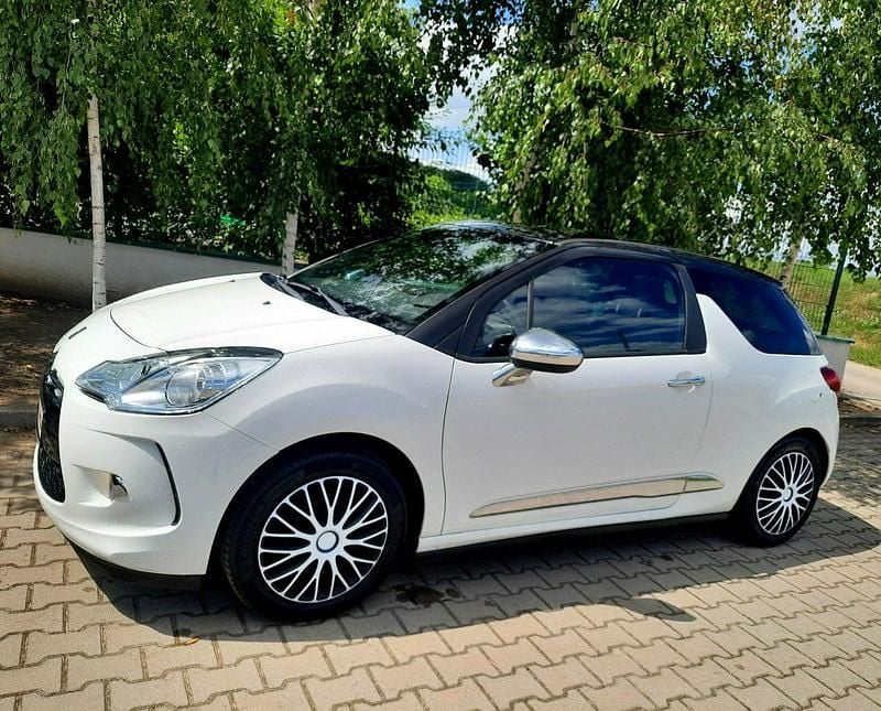 Biały Używany 2011 Citroën DS3 Hatchback | 19 990 zł (Dość drogi) - Obraz 1/1