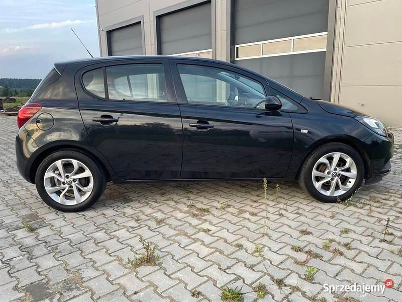 Używany Opel Corsa 2015 Czarny Hatchback