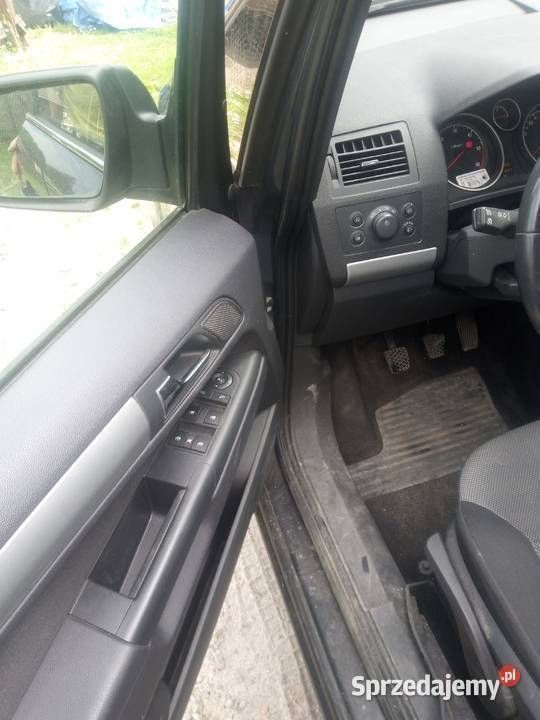 Używany 2013 Opel Zafira Minivan | 21 000 zł (Uczciwa cena) - Obraz 1/4