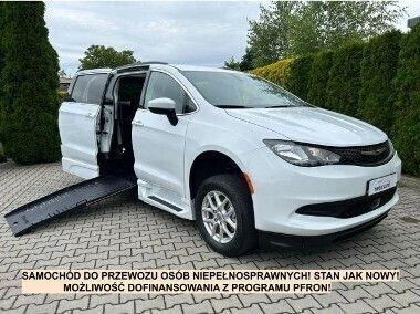 Biały Używany 2021 Chrysler Voyager Minivan | 215 000 zł - Obraz 1/4