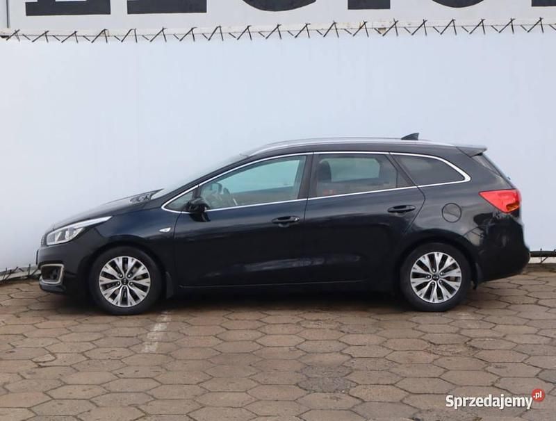 Używany Kia Ceed 2017 Czarny Hatchback