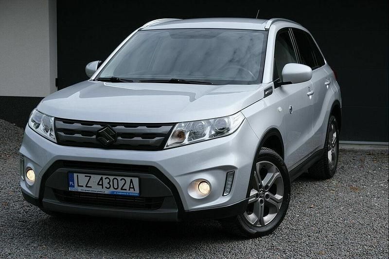 Srebrny Używany 2016 Suzuki Vitara SUV | 44 900 zł - Obraz 1/4