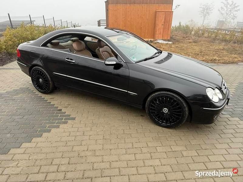 Używany Mercedes CLK200 Avantgarde 2008 Czarny Coupe