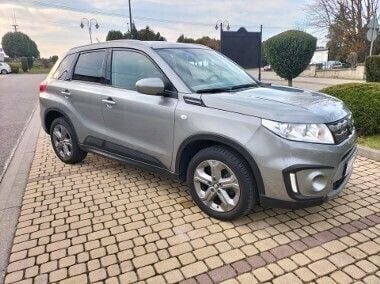 Szary Używany 2016 Suzuki Vitara SUV | 59 900 zł - Obraz 1/4