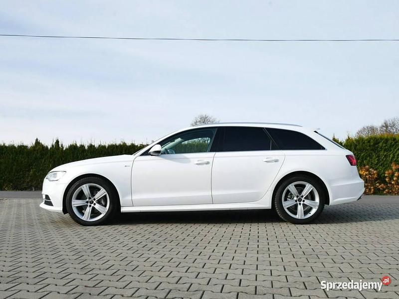 Biały Używany 2016 Audi A6 Comfort Kombi | 68 900 zł (Uczciwa cena) - Obraz 1/4