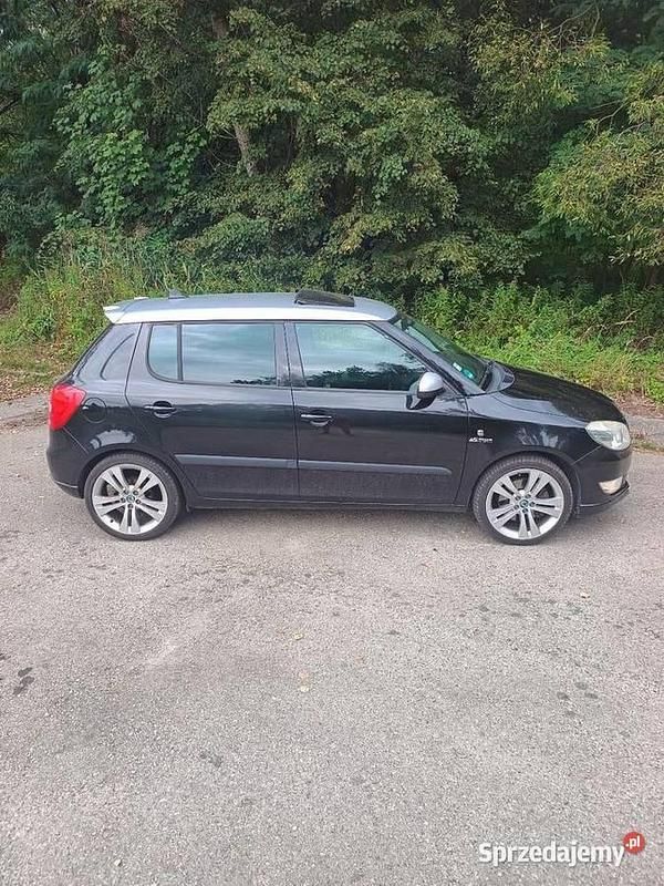 Czarny Używany 2010 Skoda Fabia Monte Carlo Hatchback | 15 500 zł (Uczciwa cena) - Obraz 1/4