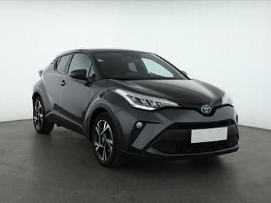 Szary Używany 2022 Toyota C-HR SUV | 97 999 zł (Uczciwa cena) - Obraz 1/4