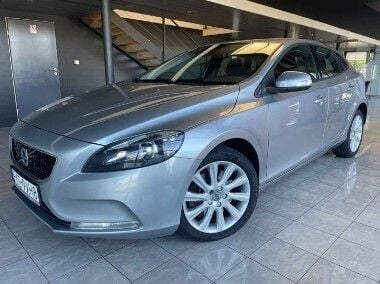 Inny kolor Używany 2016 Volvo V40 Kombi | 39 000 zł (Dobra cena) - Obraz 1/4