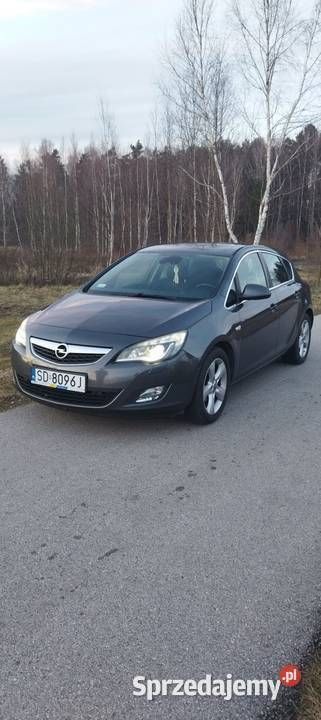 Używany 2011 Opel Astra Cosmo | 24 800 zł (Uczciwa cena) - Obraz 1/4