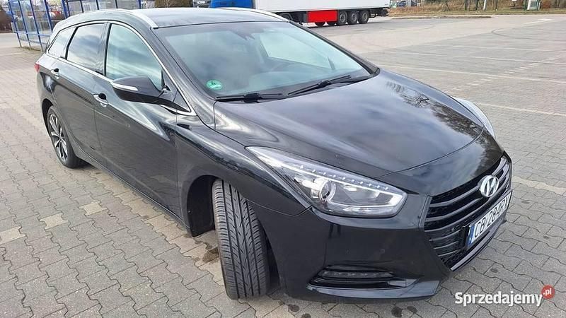Czarny Używany 2016 Hyundai i40 Kombi | 37 700 zł (Uczciwa cena) - Obraz 1/4