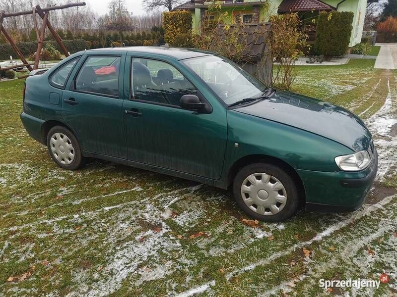 Używany 2001 Seat Cordoba | 3500 zł - Obraz 1/4