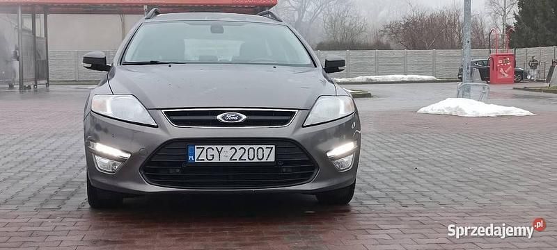 Używany Ford Mondeo Trend 2011 Szary Kombi
