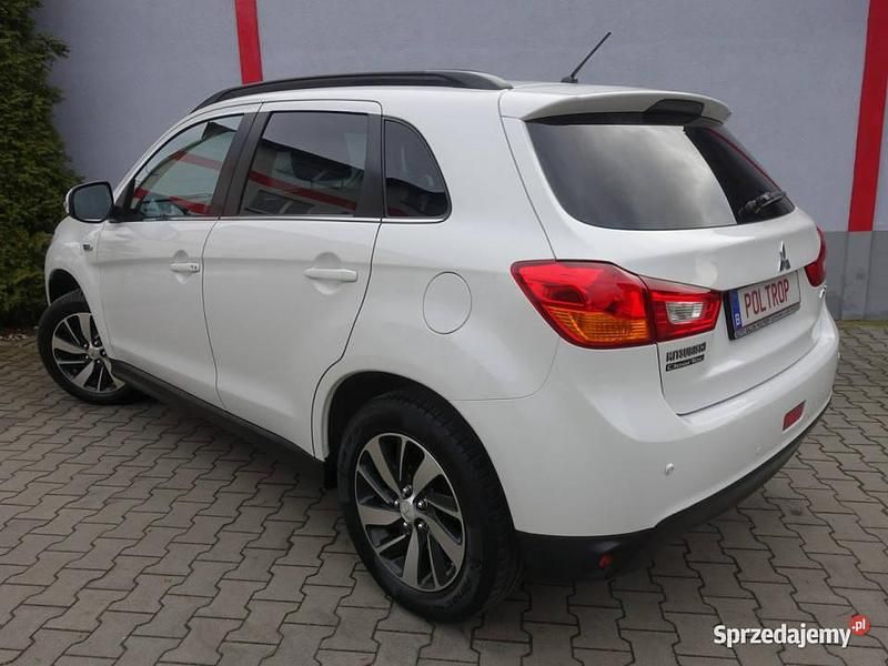 Używany Mitsubishi ASX 116 KM (85 kW) 2014 Biały SUV
