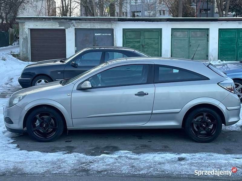 Używany 2006 Opel Astra GTC | 7900 zł (Uczciwa cena) - Obraz 1/4