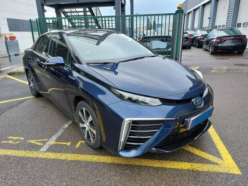 Niebieski Używany 2021 Toyota Mirai Sedan/Limuzyna | 42 000 zł - Obraz 1/4
