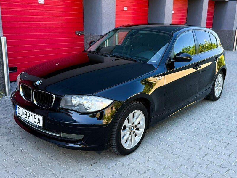 Czarny (metalik) Używany 2007 BMW 116 Hatchback | 14 900 zł (Uczciwa cena) - Obraz 1/4