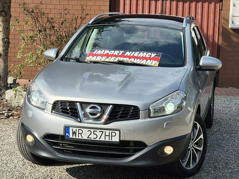 Srebrny Używany 2011 Nissan Qashqai +2 SUV | 32 900 zł (Uczciwa cena) - Obraz 1/4