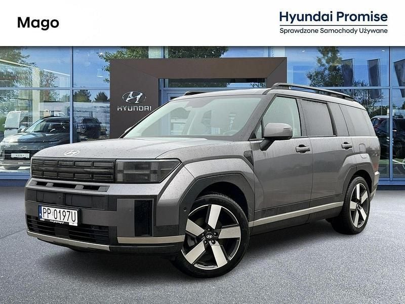 Grafitowy (metalik) Używany 2025 Hyundai Santa Fe SUV | 209 000 zł - Obraz 1/4