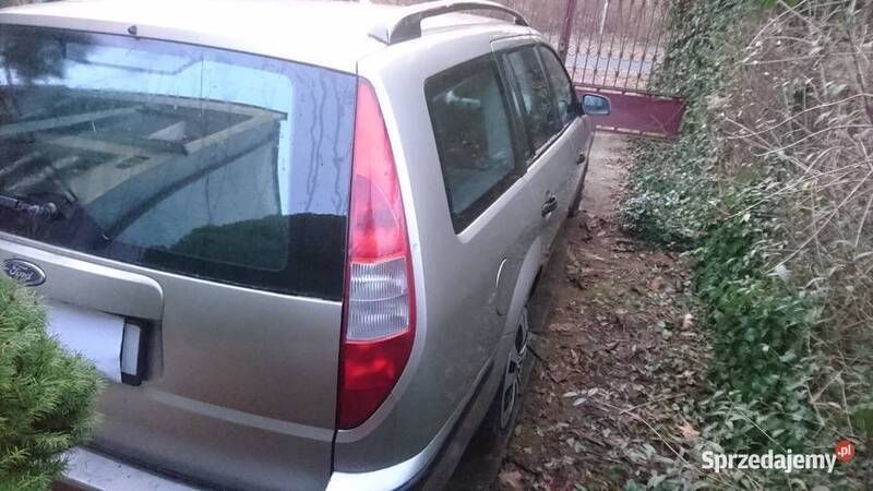 Używany Ford Mondeo 2004 Srebrny Kombi
