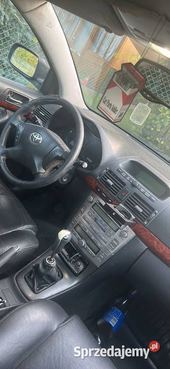 Używany 2003 Toyota Avensis | 10 000 zł - Obraz 1/2