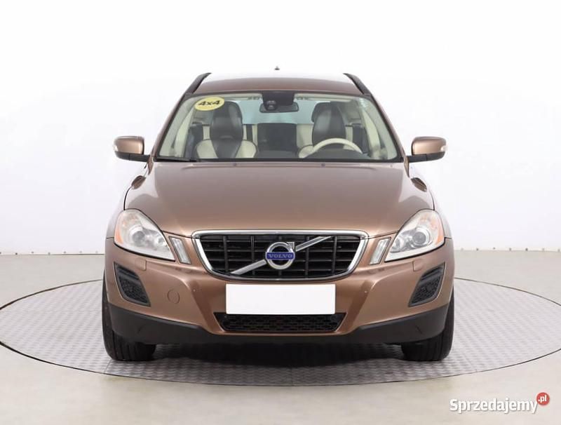 Brązowy Używany 2010 Volvo XC60 SUV | 38 999 zł (Dobra cena) - Obraz 1/4