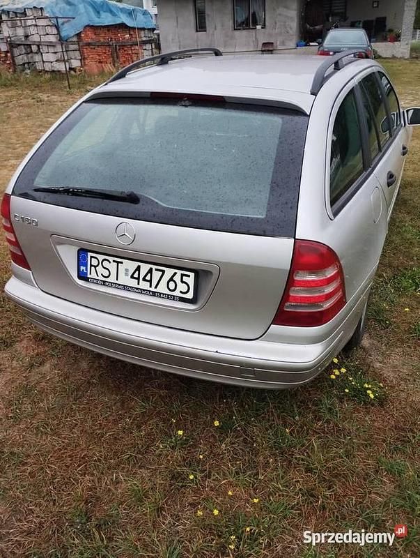 Używany Mercedes 180 2002 Sedan/Limuzyna