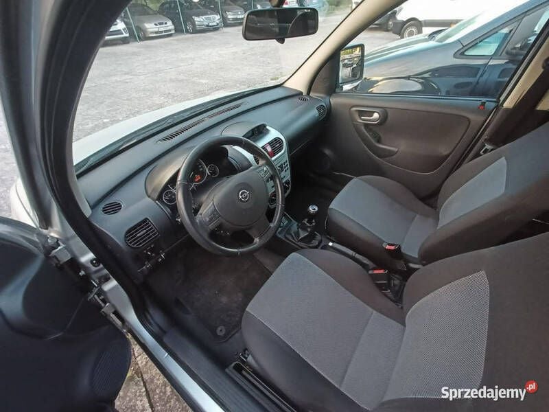Srebrny Używany 2011 Opel Combo Minivan | 14 900 zł - Obraz 1/4
