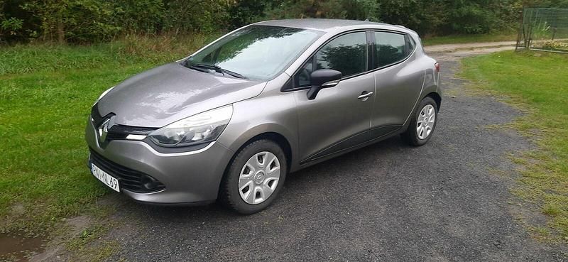 Szary Używany 2014 Renault Clio IV Hatchback | 23 500 zł - Obraz 1/4